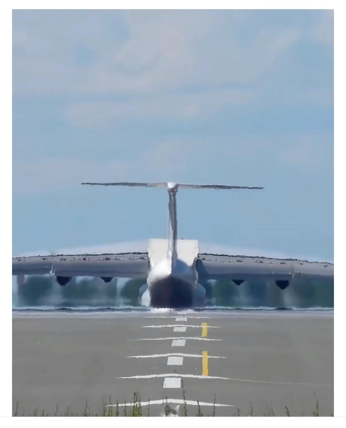 由于强大的抗议势头造成了局势不稳定，大量黄金正通过俄罗斯货机从伊朗运出。