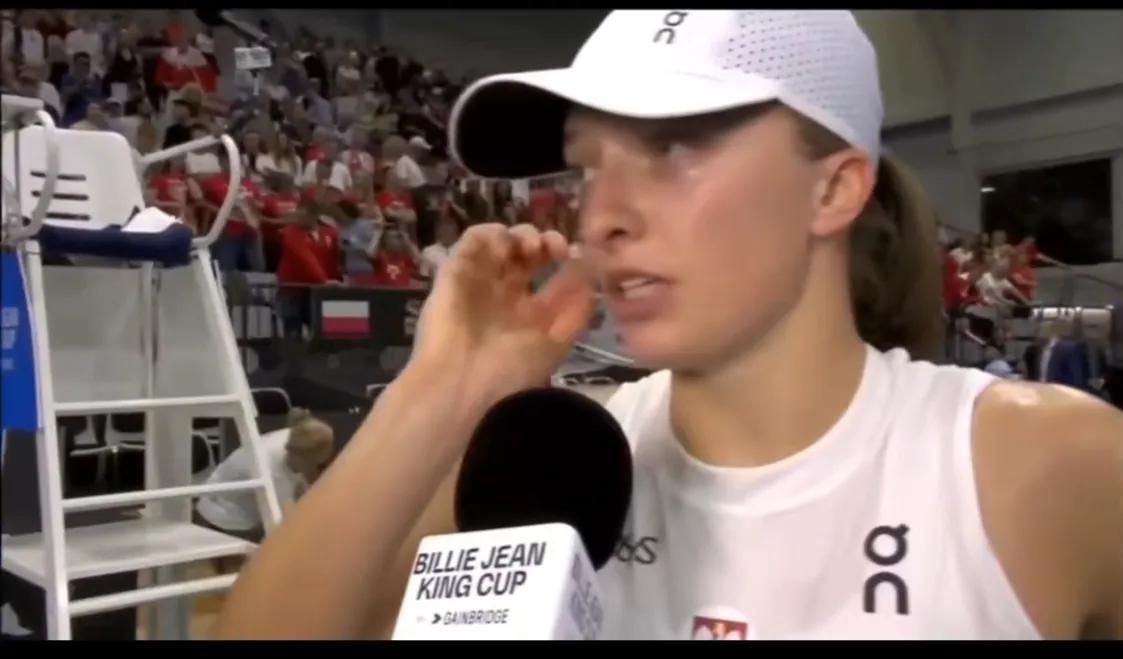 网球有約｜伊加·斯瓦泰克在 BJK 杯上帮助波兰队战胜瑞士队

“能和我们讲讲今