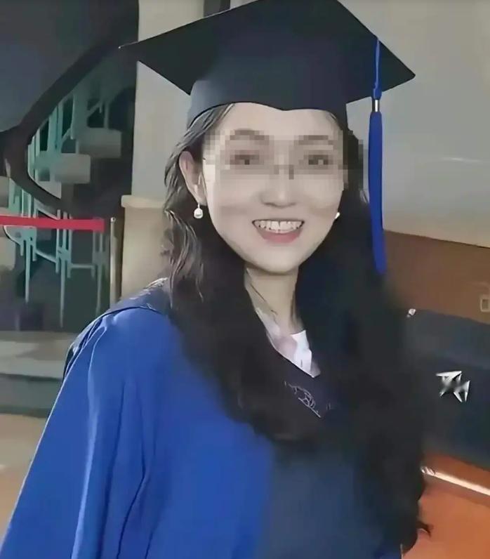 武大图书馆性骚扰事件时间线：
2023-07-11
18:30 左右，武汉大学文