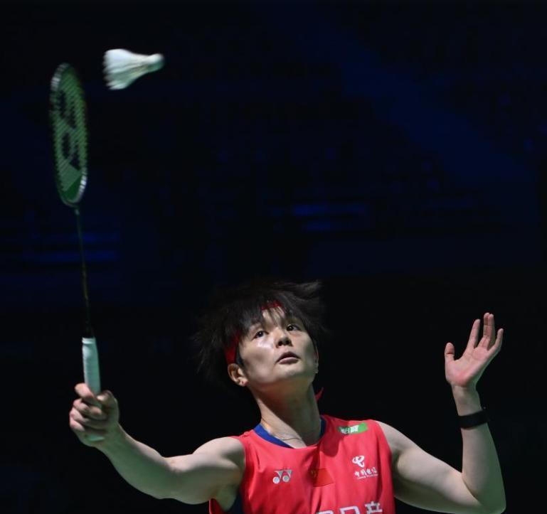 世界第二决赛10连败！国羽女单一姐王祉怡0-2完败！安洗莹卫冕四年夺三冠！伤害性