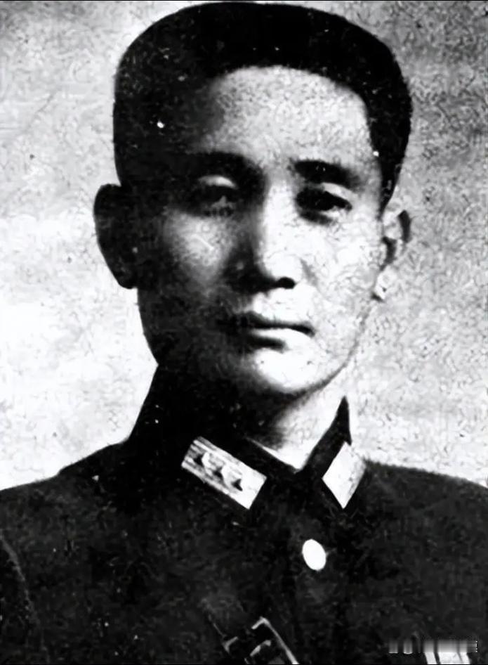 张治中留平当天，周恩来急电：抢在白崇禧飞机起飞前，把人接出来
很多刷历史短视频的