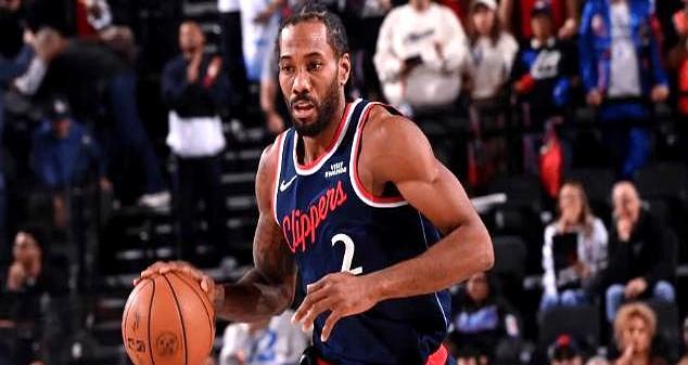 伦纳德休战，快船却赢！
 
没有小卡，快船121-117加时拿下猛龙。全队三分1