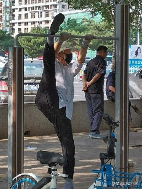 “经常锻炼”被推翻？专家建议：过了70岁，最好保持5个锻炼习惯