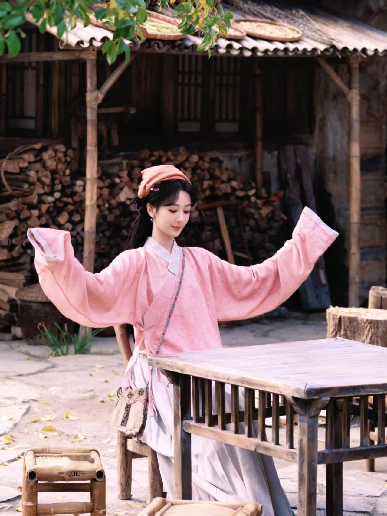 杨紫杨紫家业 yz杨紫李祯在风华正茂的年纪遇见了你这束最温柔的光【杨紫家业 jy
