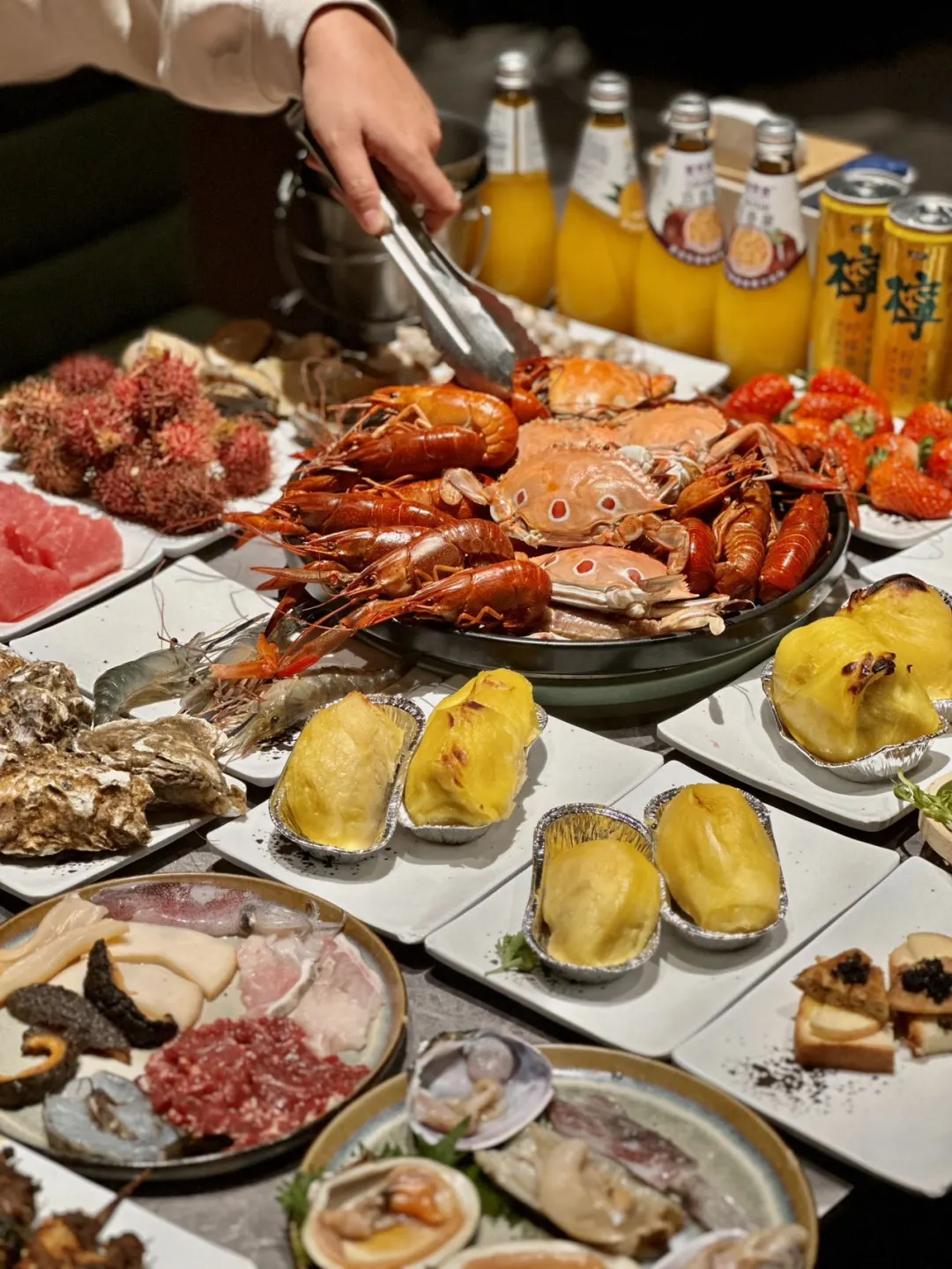 海鲜自助餐，新年带爸妈来吃了！！很满意！！