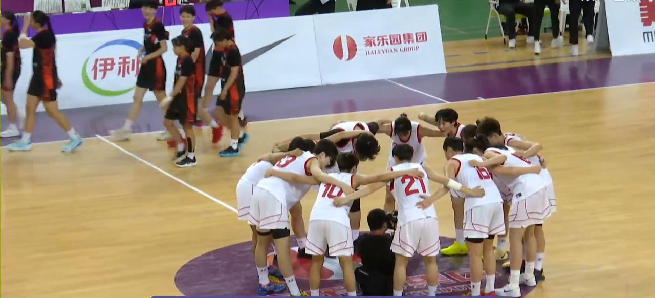 2026年6月25日晚，U18中国女篮与台北世新大学女篮的热身赛太提气了，最终比