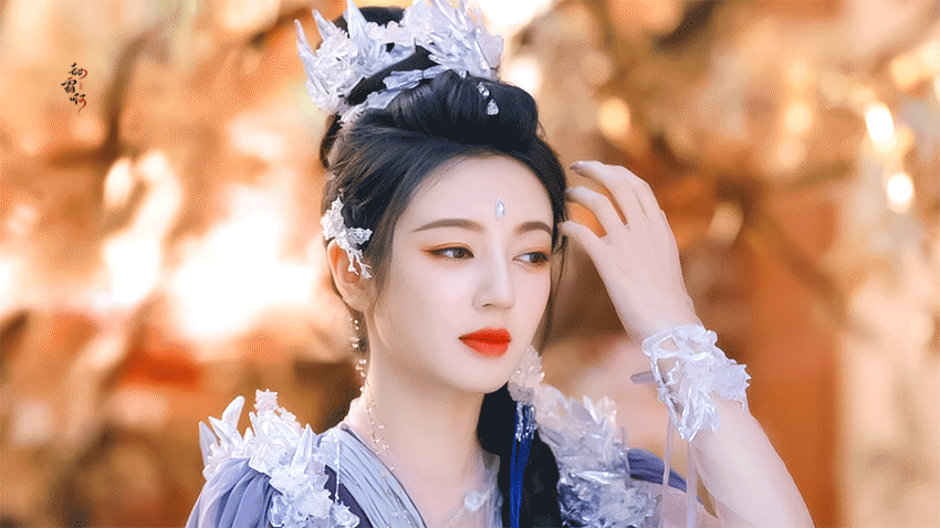 何瑞贤古早仙侠剧侠女味很冲看《临江仙》完全被何瑞贤演的樊凌儿圈粉了！她把侠女的利