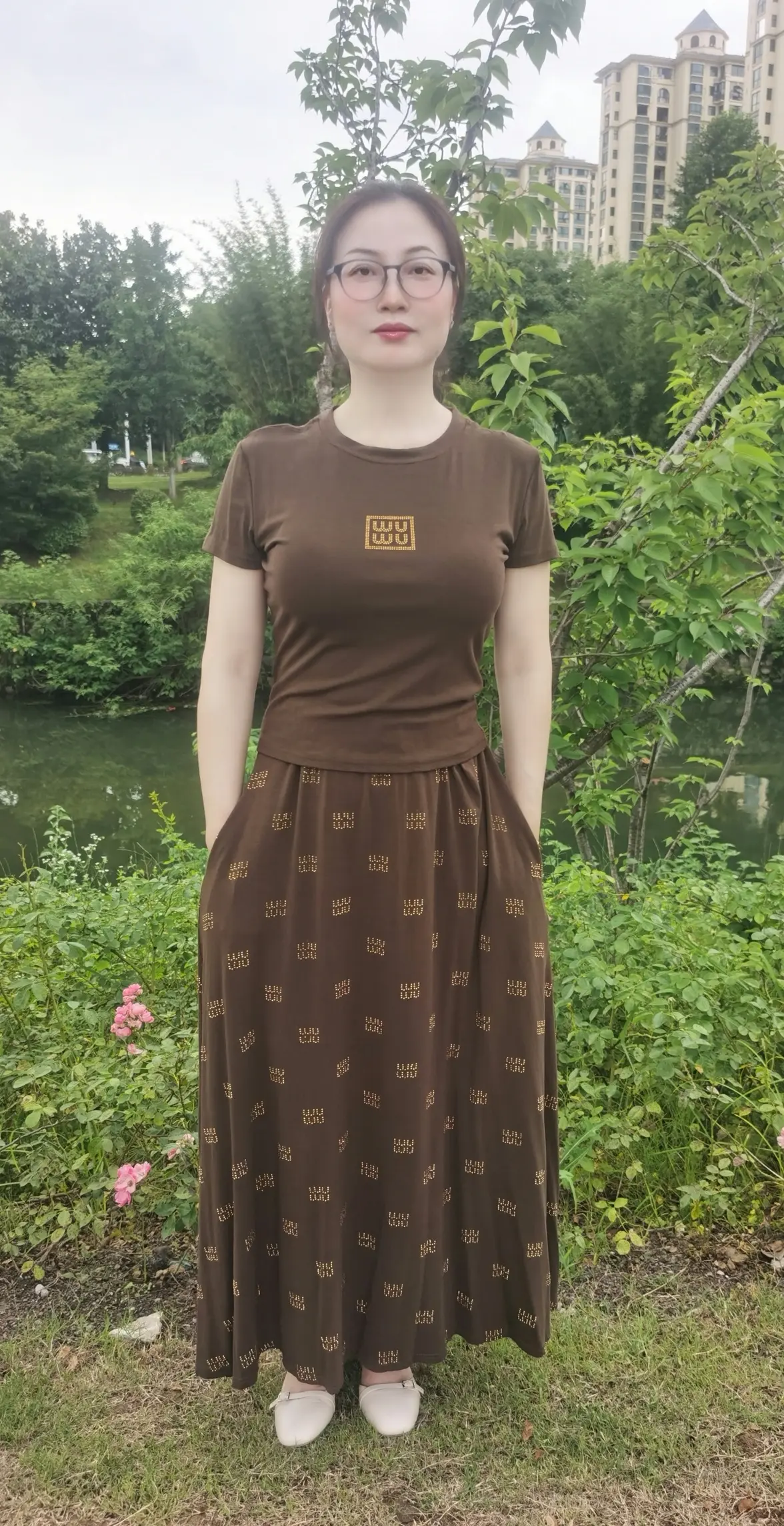 穷富如何?名利如何?恩怨如何?生死如何?我们努力过，追求过，拼搏过，得...