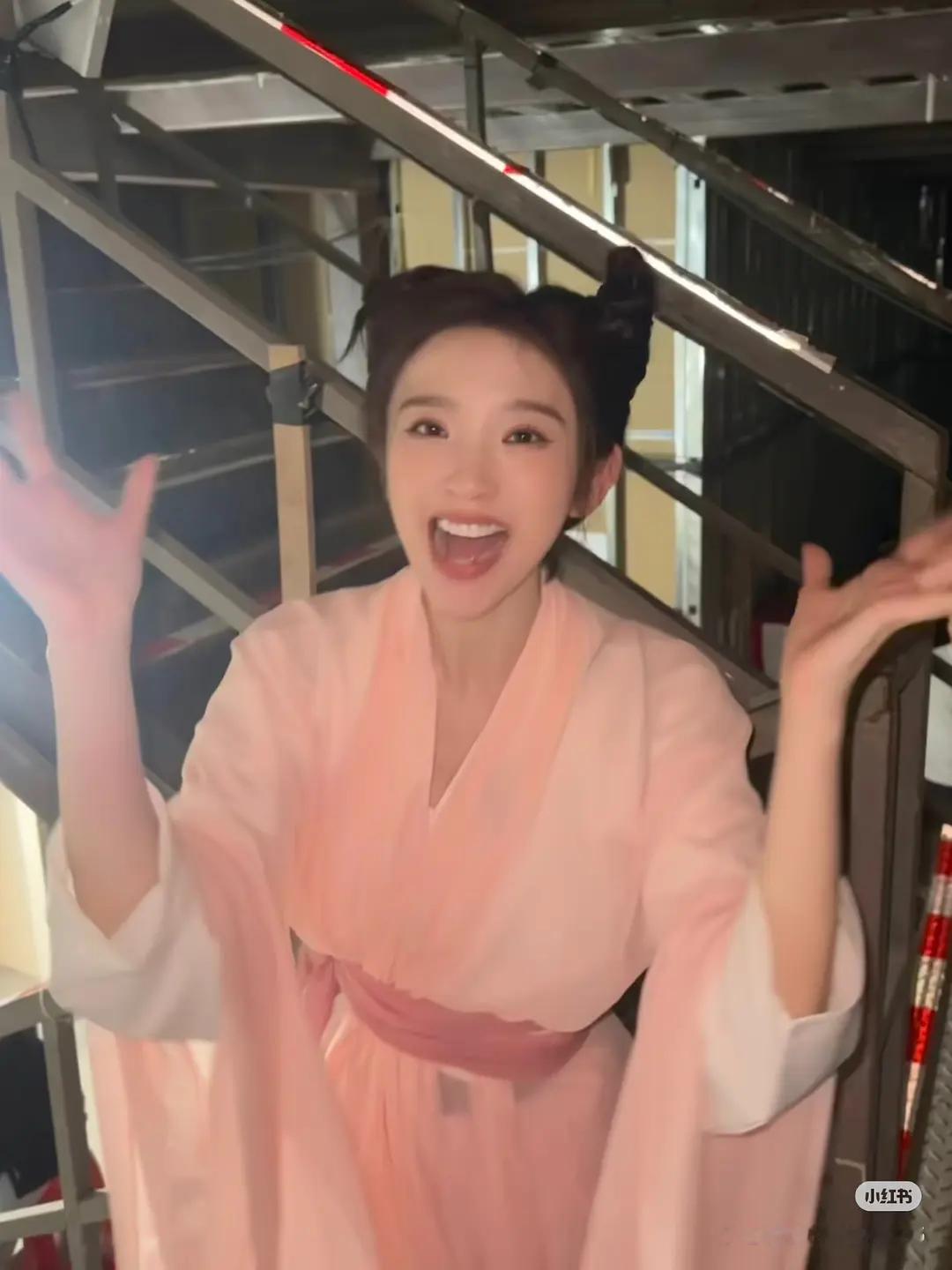 唐艺昕真的越来越豆包了有人懂吗 