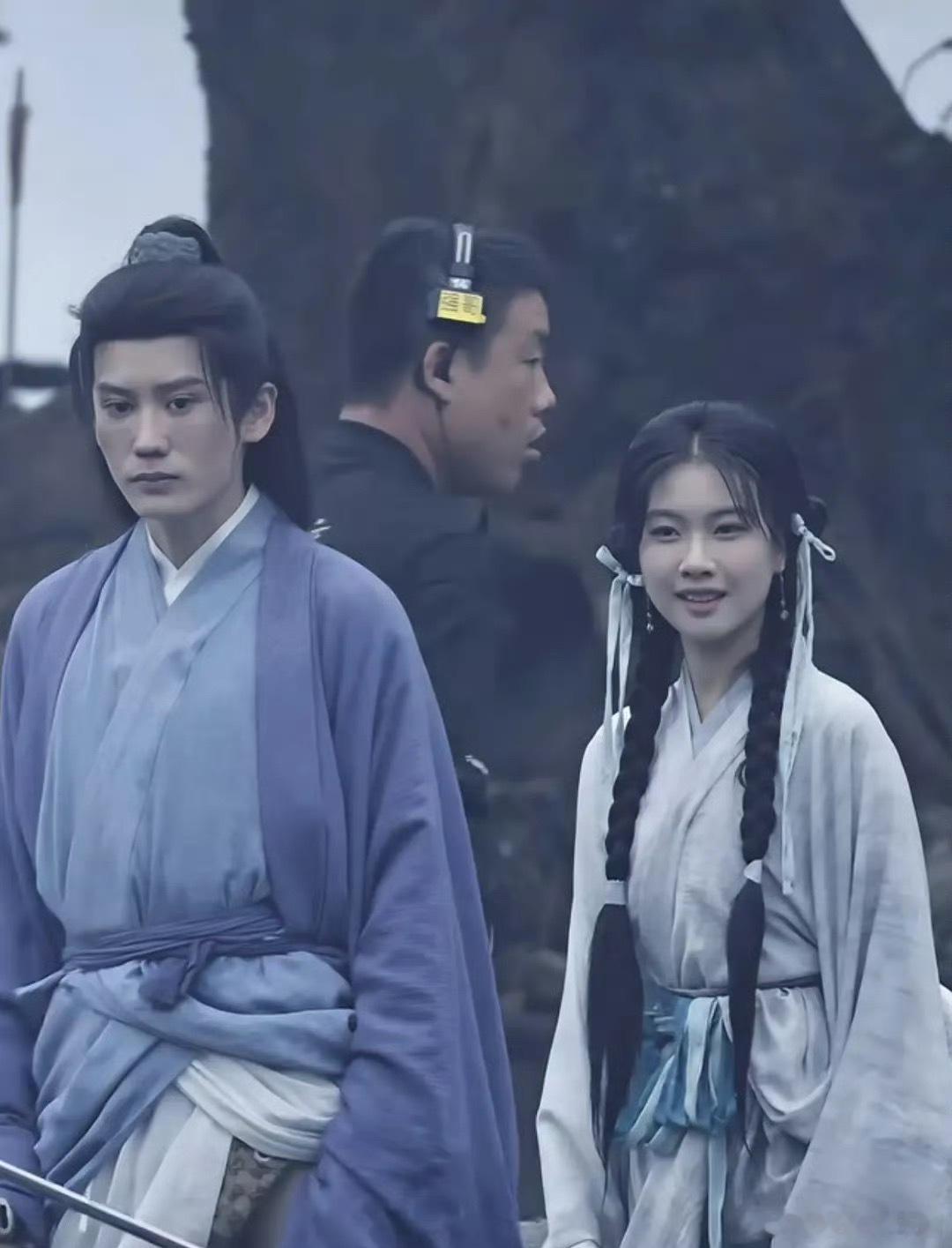 檀健次、卢昱晓《何不同舟渡》的替身有点像本人的程度 