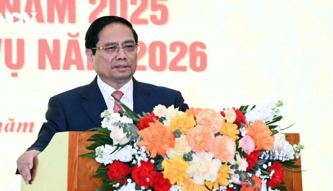 越南总理宣布：
南北高铁必须在一月份确定投资模式！
南北高铁项目进展十分缓慢，最