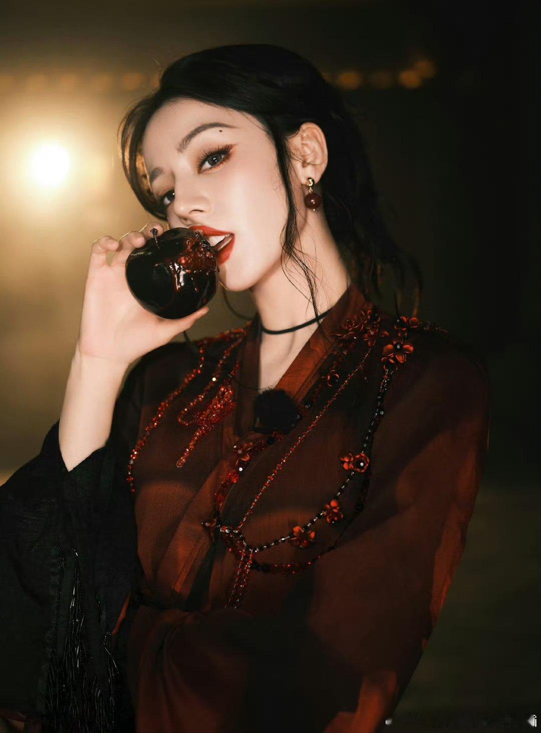 红唇古风妆迪丽热巴红唇古风妆迪丽热巴古风妆 ​​​