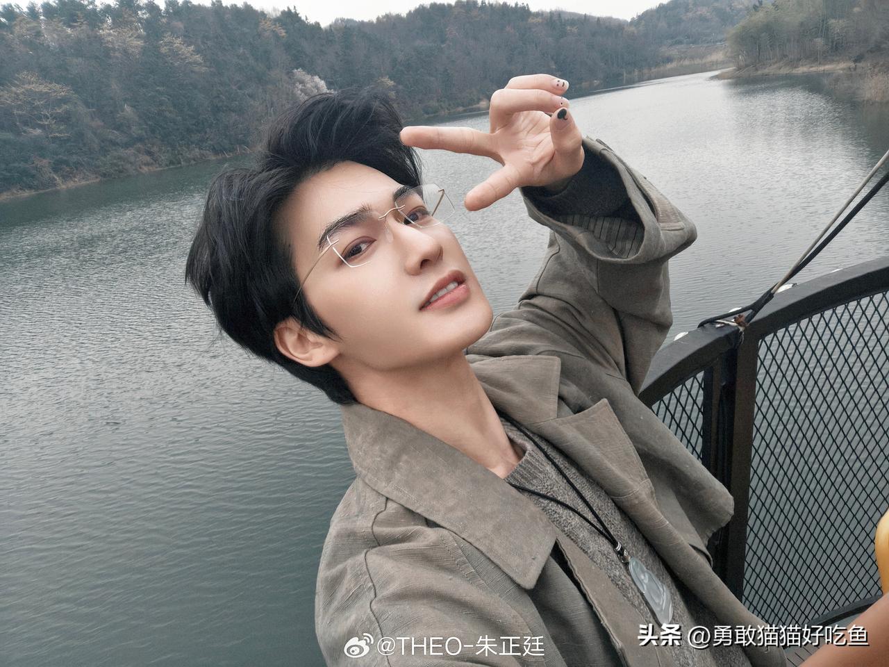 朱正廷分享图片