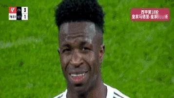 维尼修斯这是怎么了？身价都跌了5000万欧！

快两个月没进球了，俱乐部赛事连续