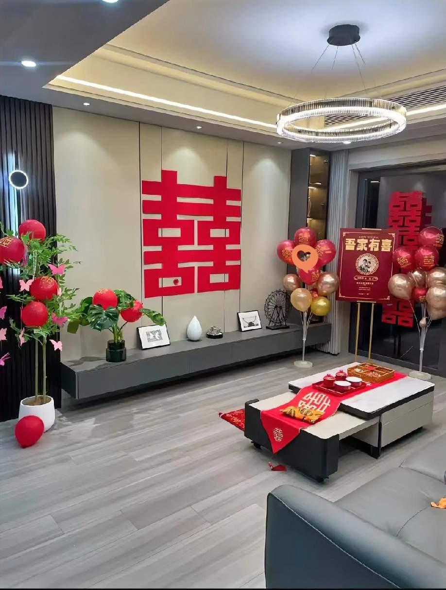 舅舅家儿子结婚，儿媳妇陪嫁了120平的房子和20万的车，够气派吧？可婚礼刚过，婆