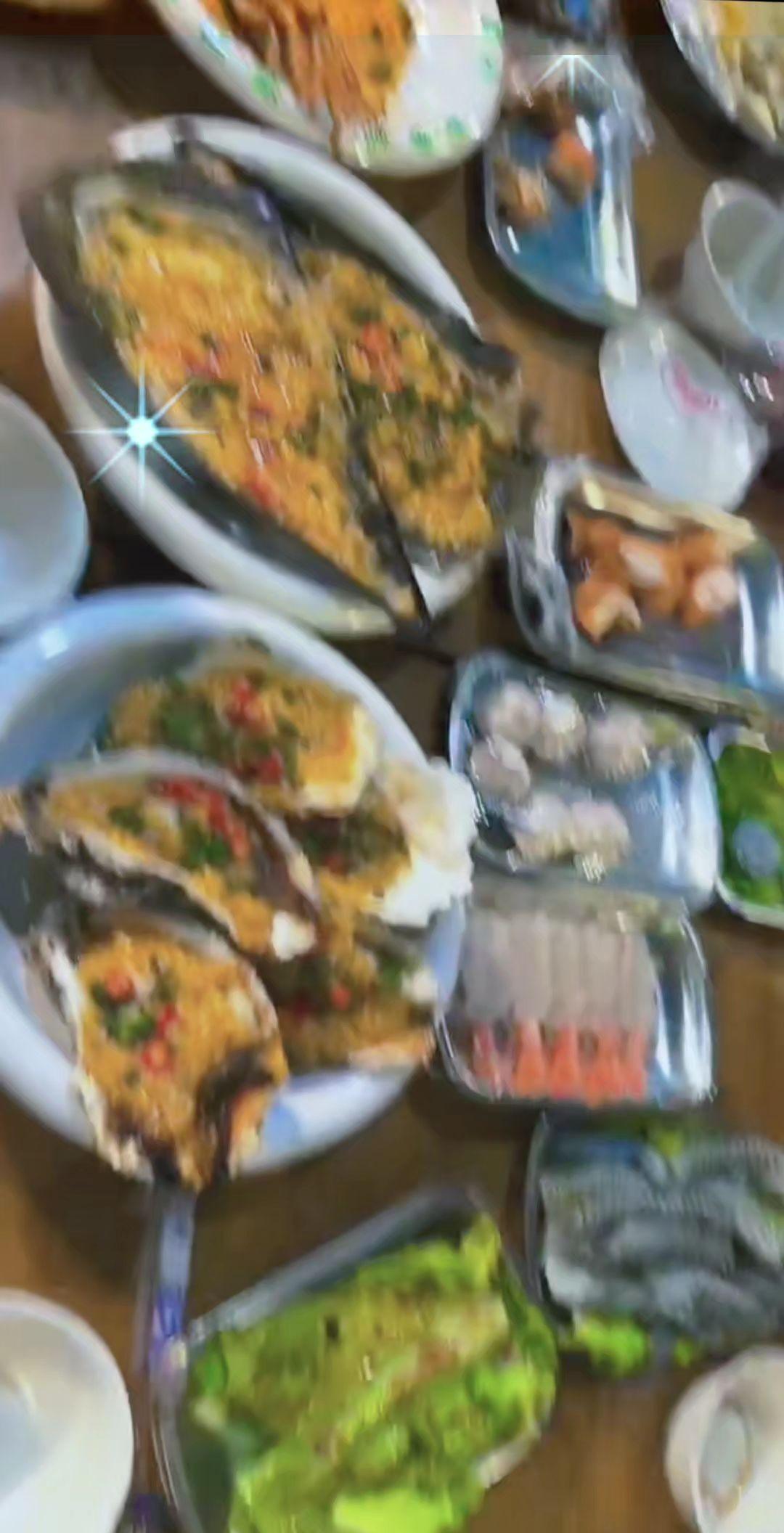 馒头落地，瞒住了你，便能吃得心安理得。 爱人变心，藏着真相，便能假装恩爱如常。人