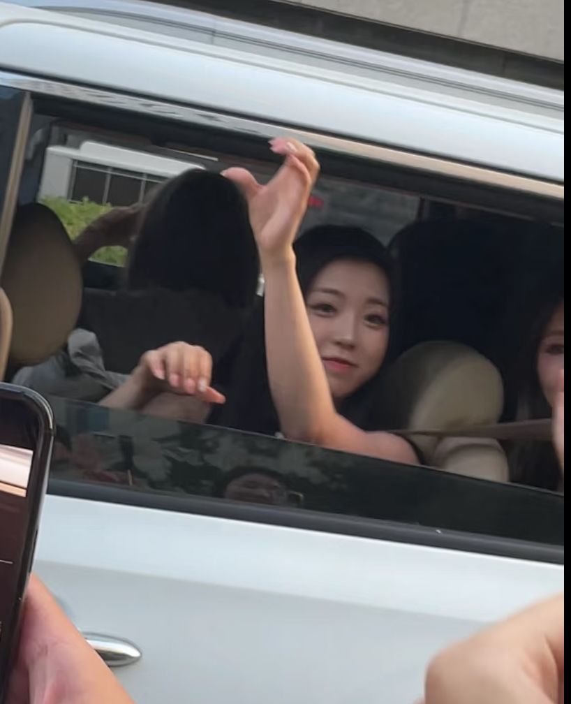 想问问这是哪位女豆 ​​​