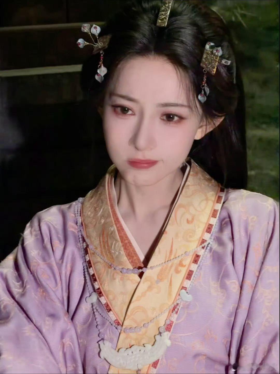 孟子义晒出沈妙九宫格plog，每张都有文案超有诚意!2月20日《将门独后》开机，