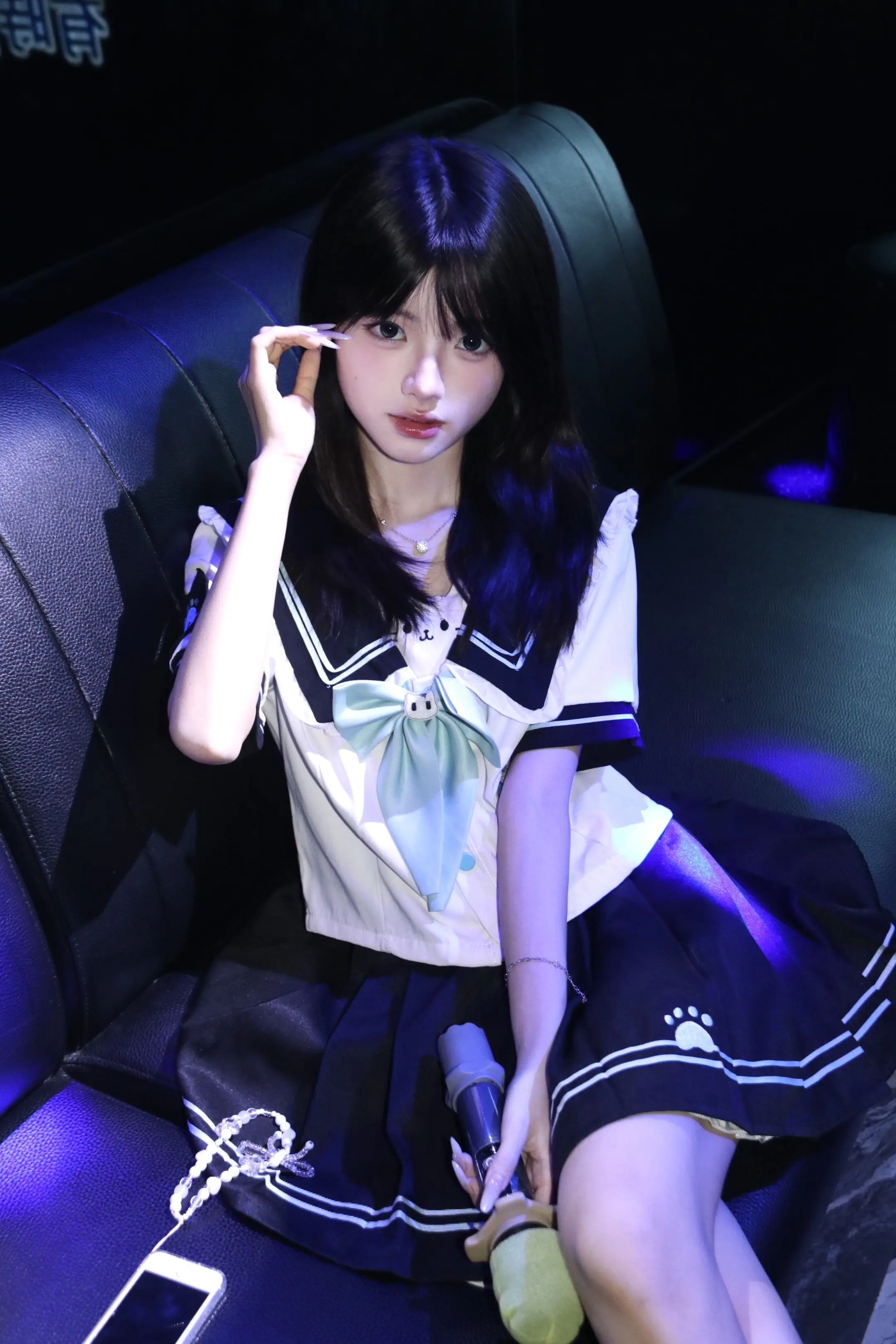 就这样被ktv的光宠溺