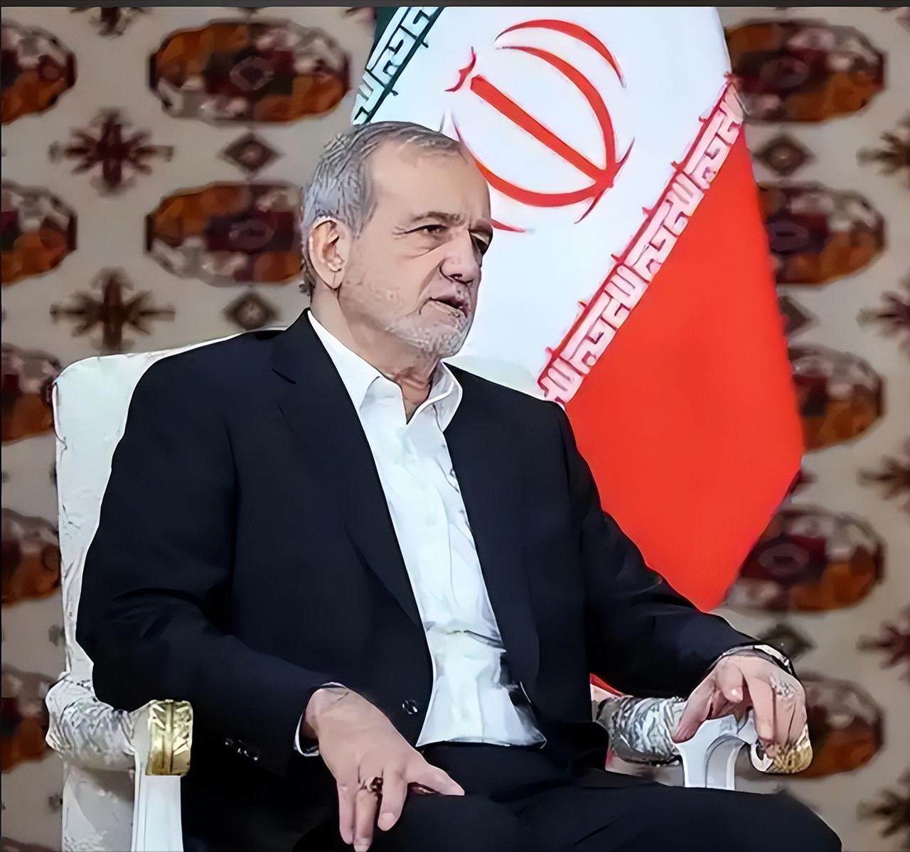 伊朗撑不住了：为什么中国这次选择旁观？
 
就这么说吧，老想着自己当棋手把别人当