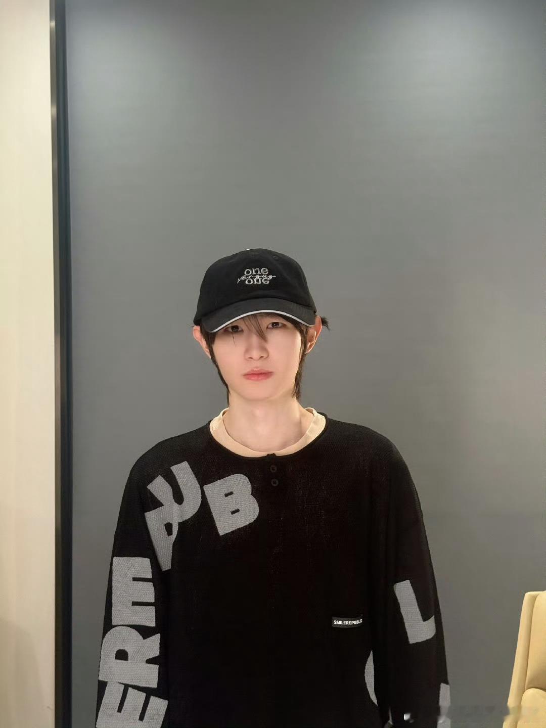 一诺首次公开AG超玩会宿舍 我家那小子一诺带你逛AG宿舍，两年常住温馨又方便，队