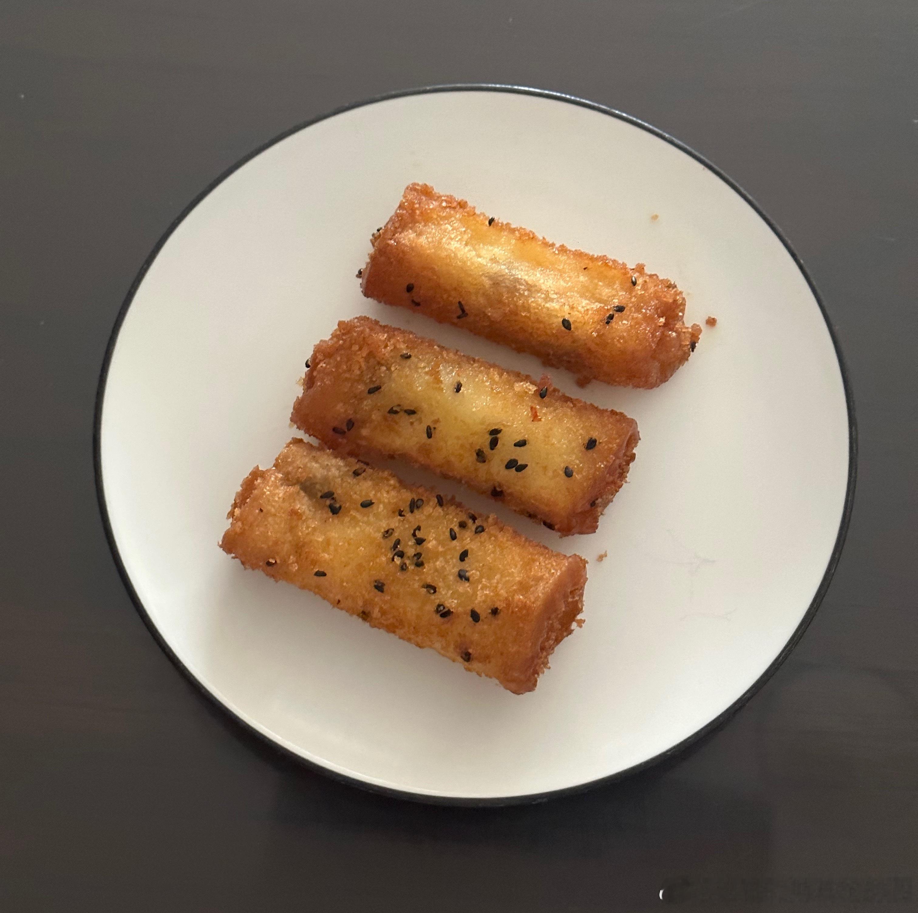 唯有美食治愈人心吃个甜品开心一下 