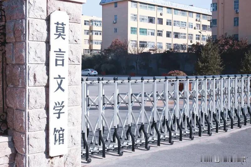 不抽烟不喝酒的男人里成功人士可太多了！就说莫言，他曾描述过拒绝酒局诱惑的侦查员。