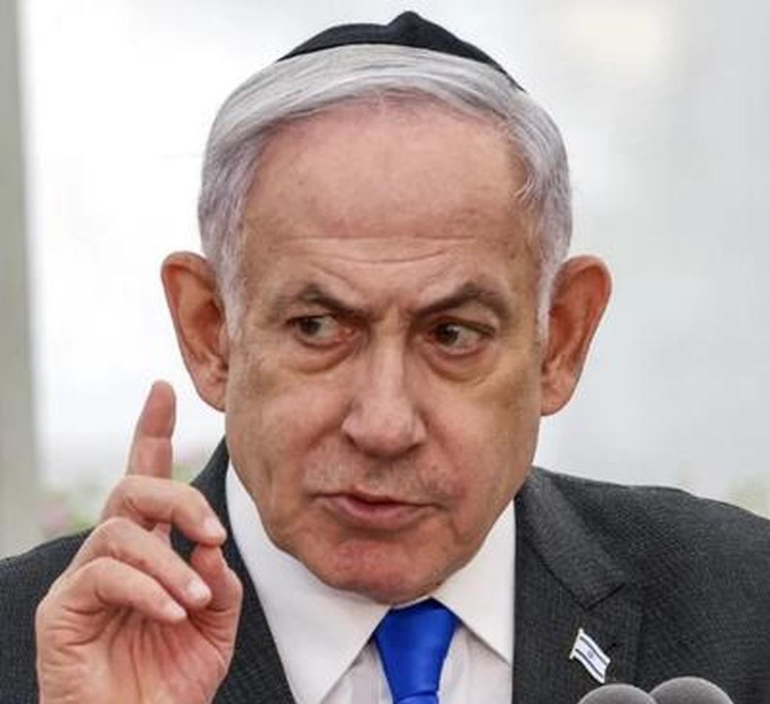 3月12日晚，以色列总理内塔尼亚胡在记者会上向伊朗民众发表讲话称：
“美以联合军