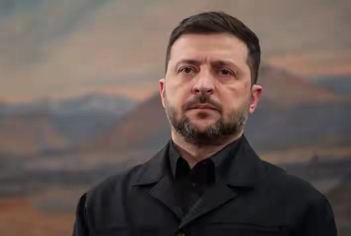 泽连斯基：若美欧帮助保障安全，乌克兰准备在60至90天内举行选举，乌克兰总统泽连