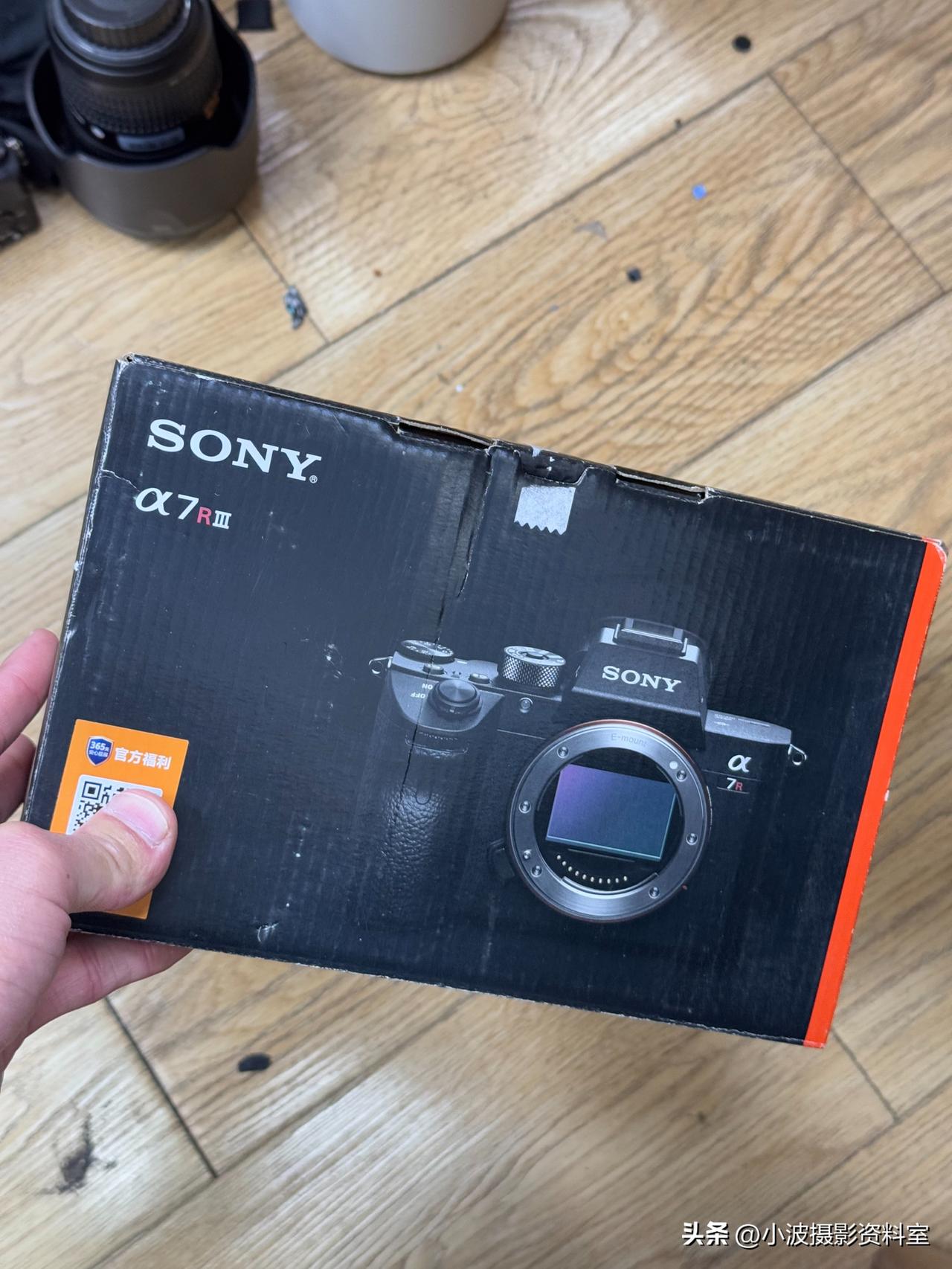 最近在福州朋友那花3500又入手了一台索尼A7R3,上一台陪伴了我两年多，两月前
