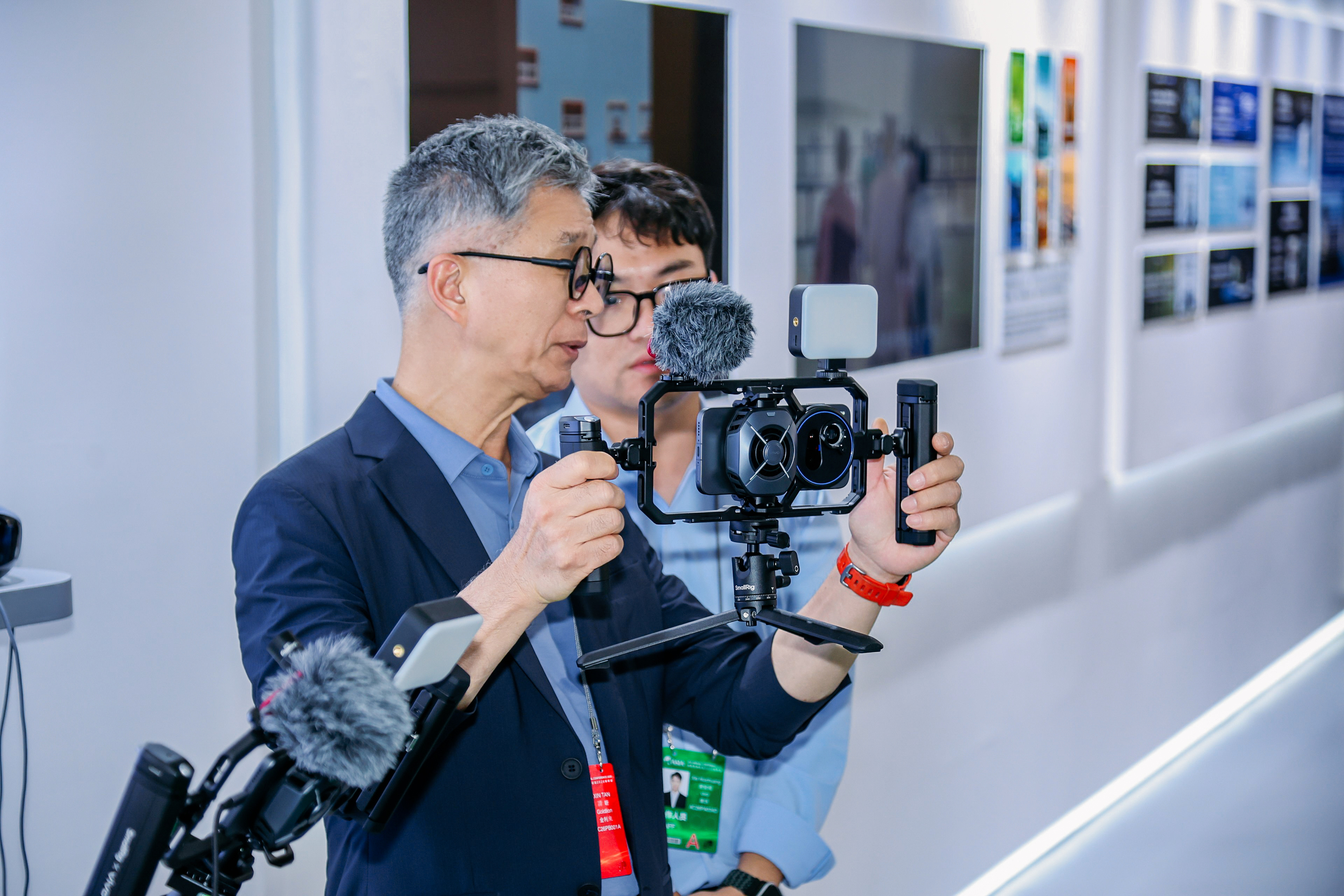 vivo X300Ultra亮相博鳌亚洲论坛2026年年会整体给人感觉就是：专业