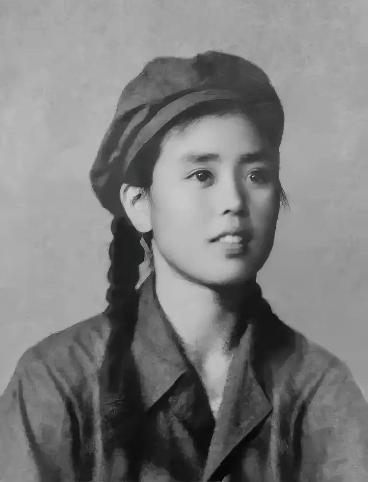 彭家英，安徽合肥肥东县人，1951年首批徒步进藏女兵，西藏军区原驻川办事处顾问李