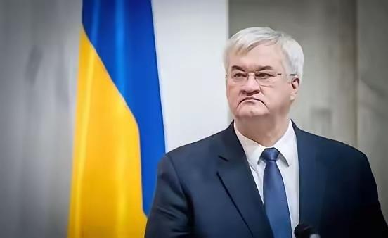 本以为乌克兰派人到华是来找咱们讨论事情的，但是乌克兰的人一下飞机并没第一时间找咱