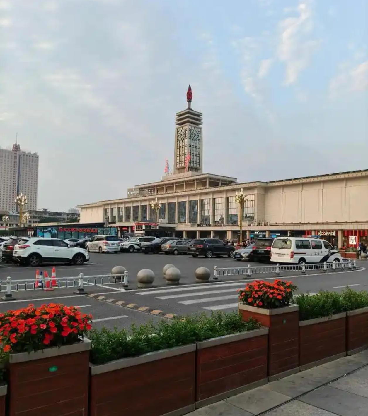 “五一”出行看这里！长沙火车站加开42对临客运力拉满！

朋友们！这个“五一”小