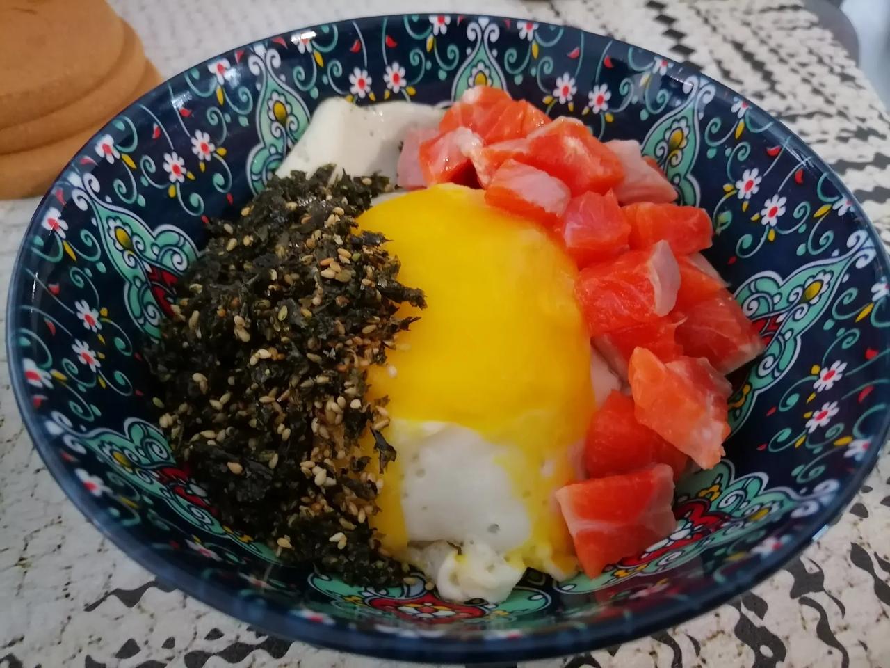 下午的时候有朋友说「妈呀，世界大和解，在微信里能打开淘宝的链接了。」而且微信支付