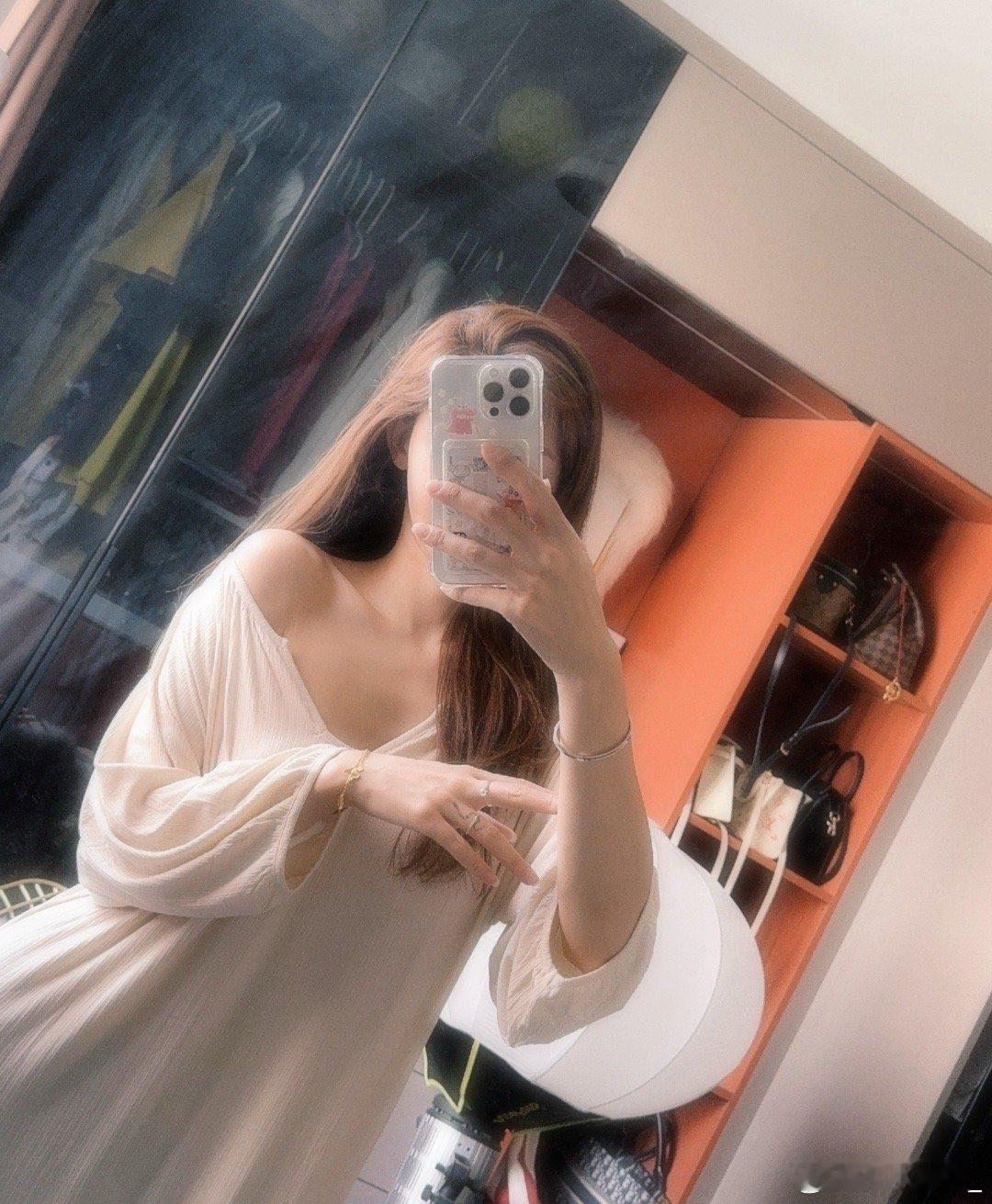 阳光明媚 🌞起床了 介个睡衣也太仙女了叭 