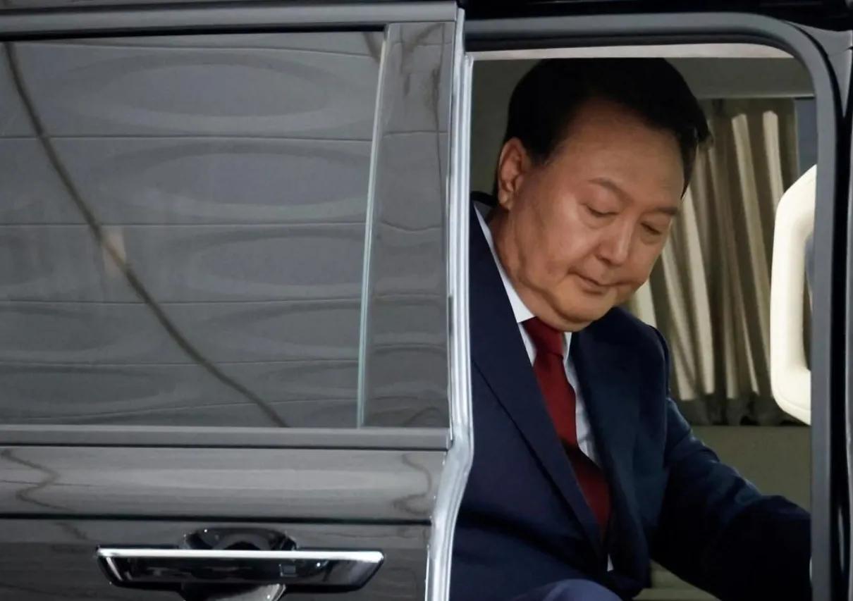 尹锡悦出席内乱独检组第二次传唤调查
韩国前总统尹锡悦星期六（7月5日）上午应独立