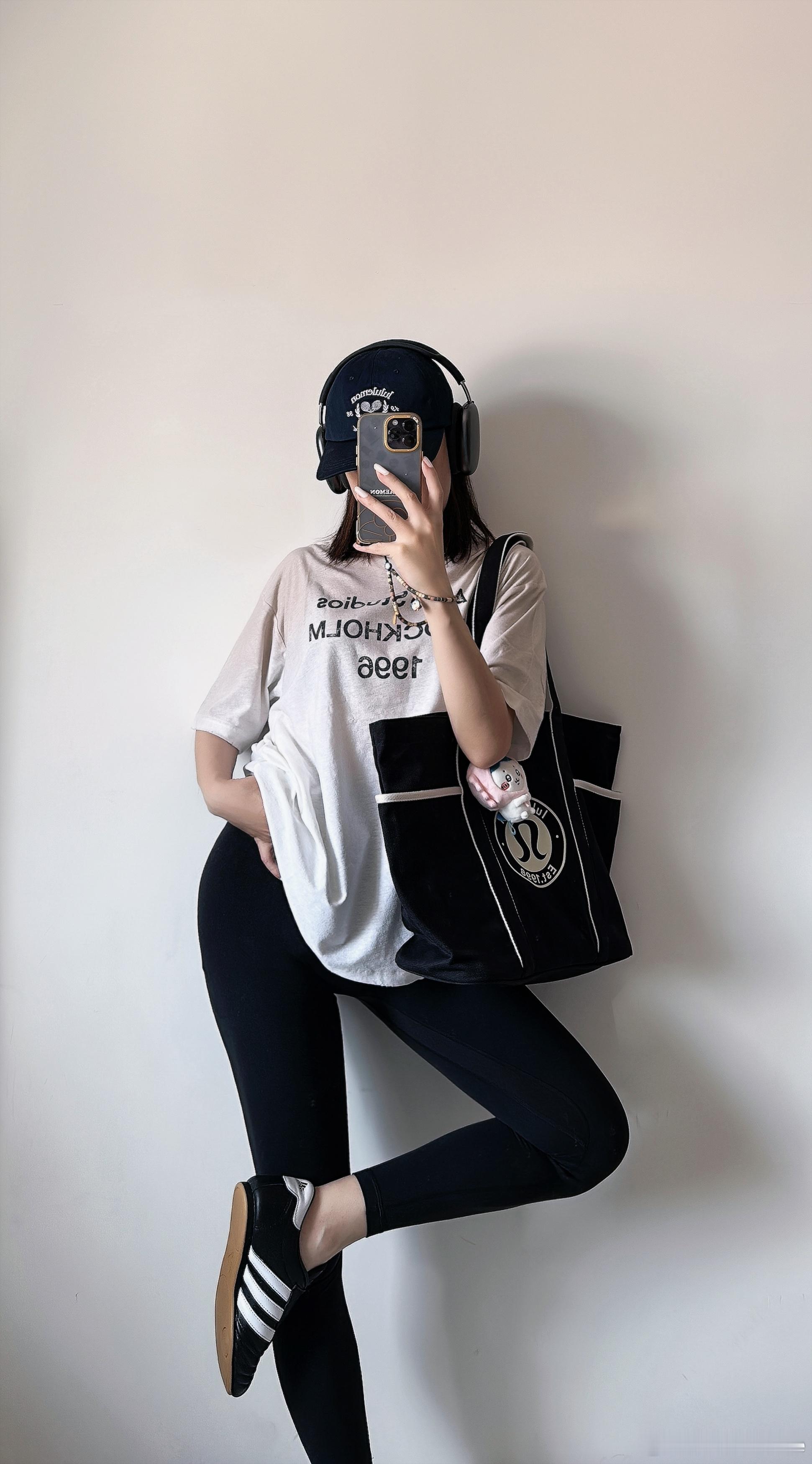 今日健身穿搭[开学季][开学季]周末不忘虐腹[太开心][太开心]#hime碎片日