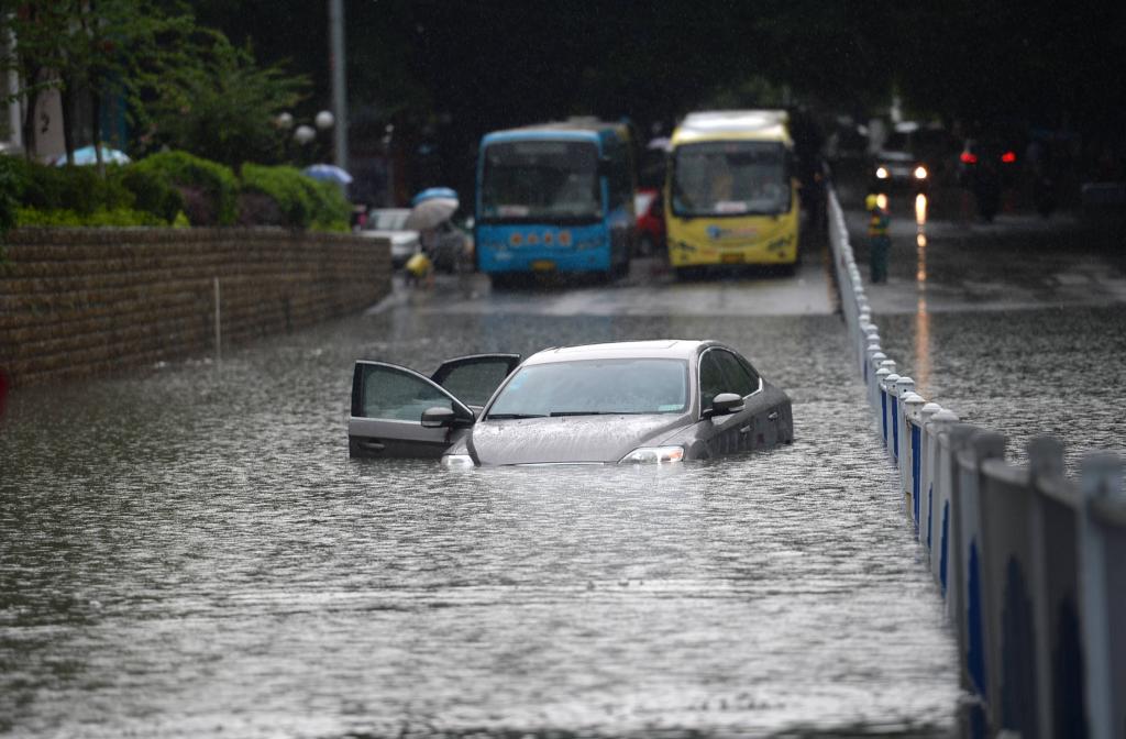 为啥每次下暴雨总有城市开启“看海模式”？答案很简单，因为咱们城市的排水系统，从设