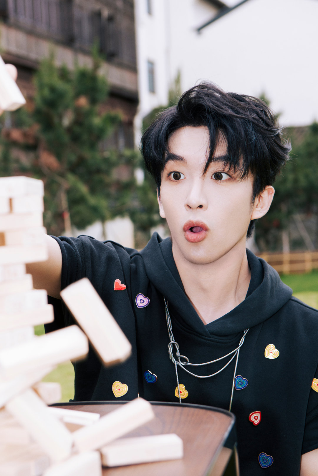 #黄子弘凡专业拱火20年# 黄子弘凡在《青春环游记》里可真是个拱火小能手！刘维猜