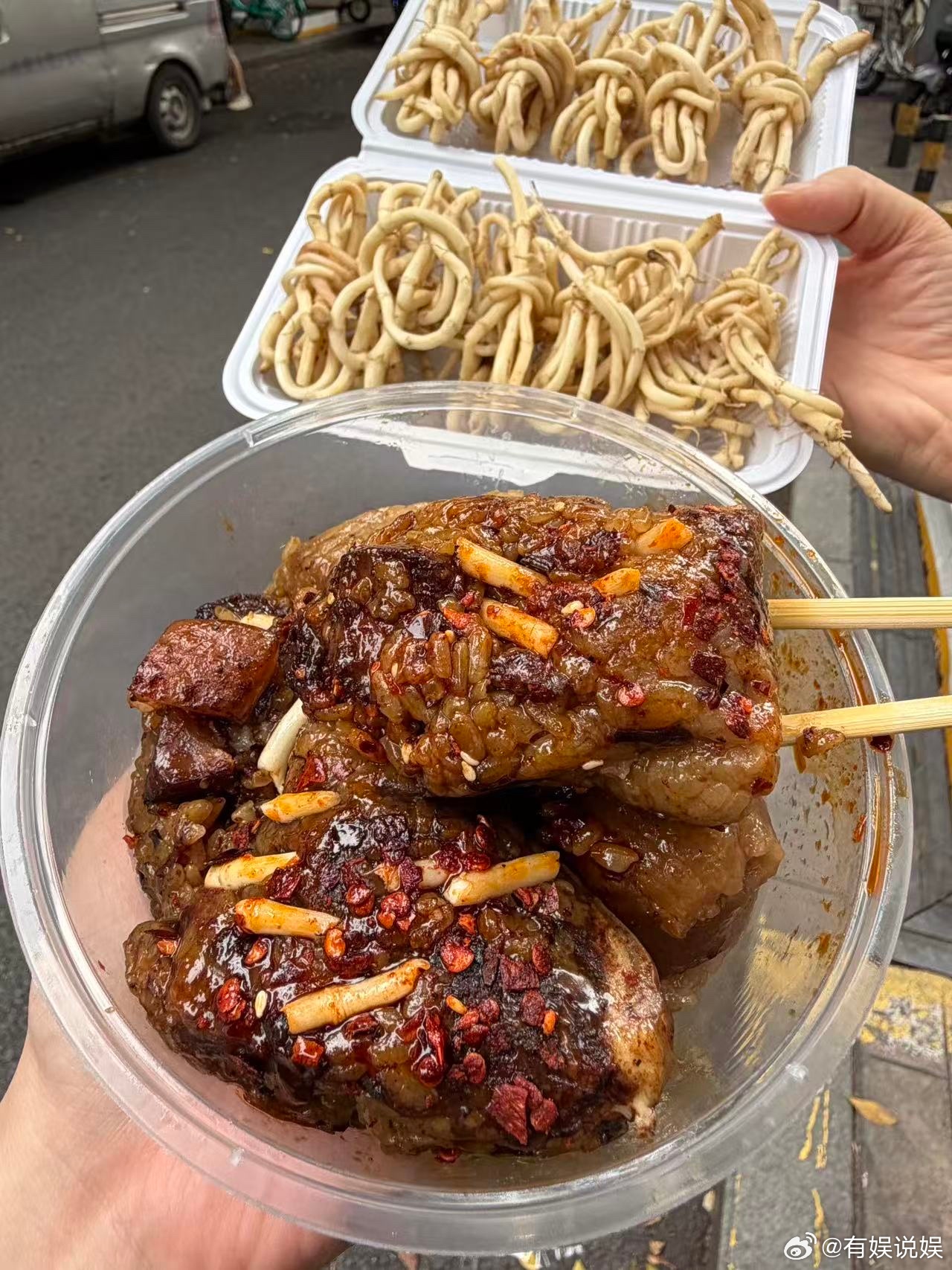 人类对粽子的开发不足百分之一四川人出来解释下折耳根粽子！甜咸党吵了这么多年，你们