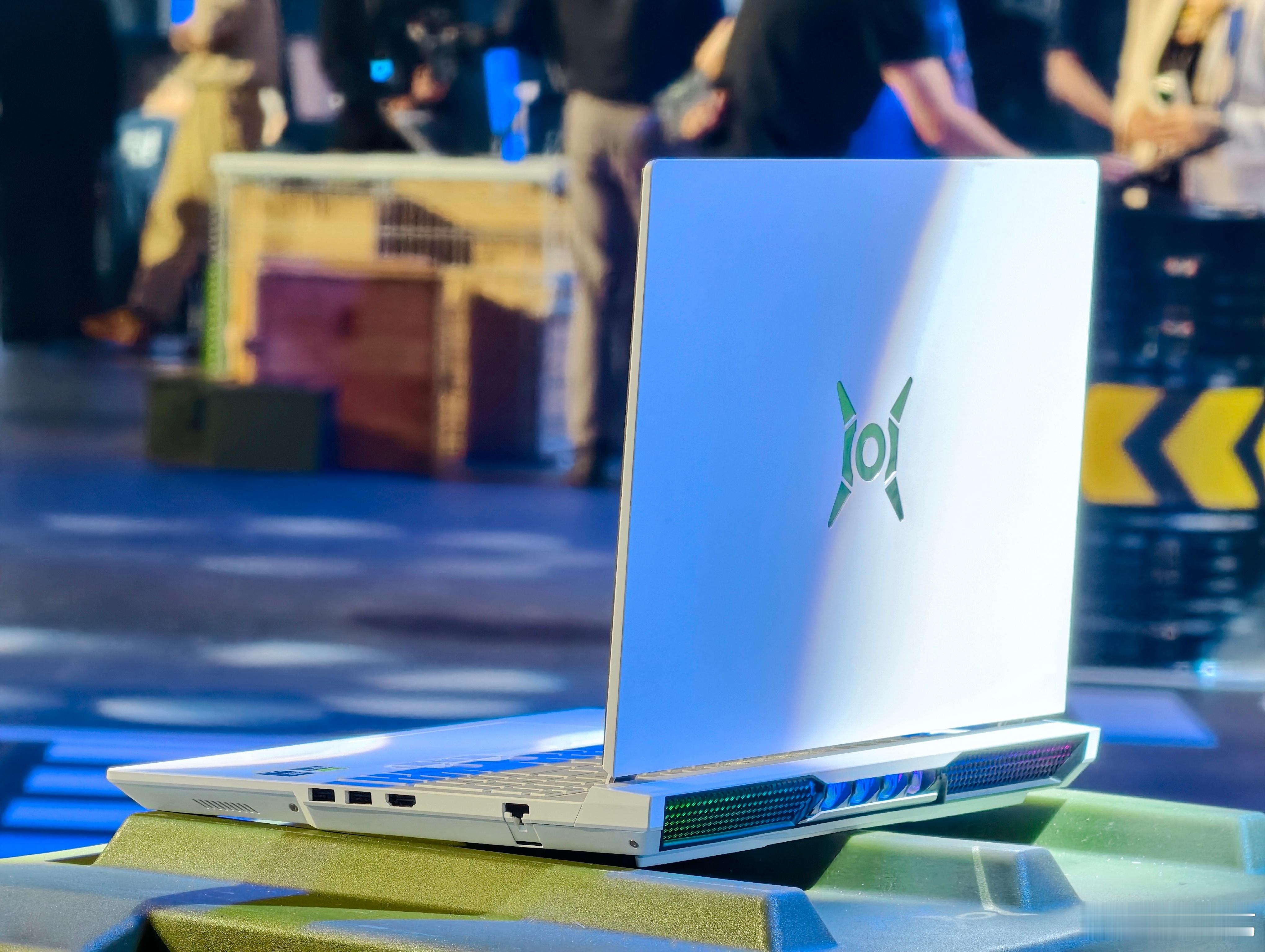 感谢荣耀，给我送测一台5070Ti顶配的荣耀WIN游戏本。我人在北京，机器到沈阳