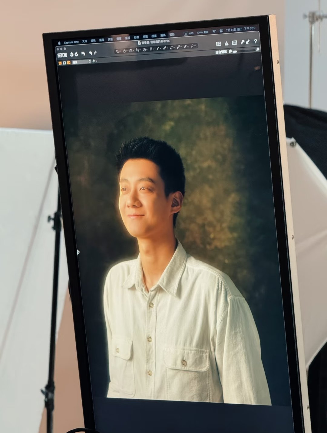 高至霆分享追剧日常～“今日勇闯特区🤳🏻” 