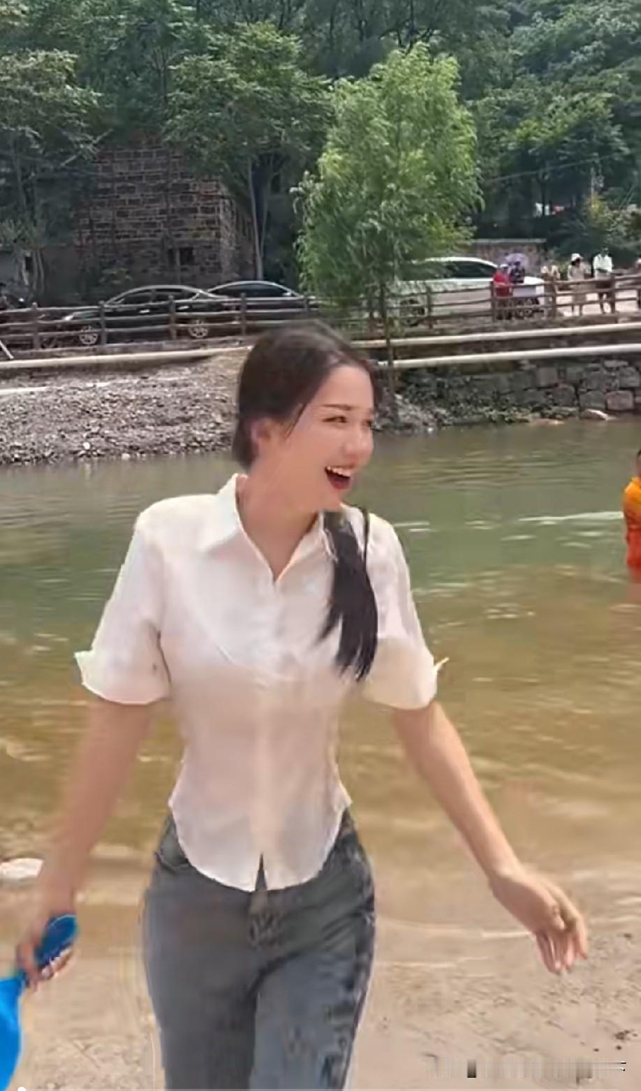 这么热的天，玩会儿水确实爽！