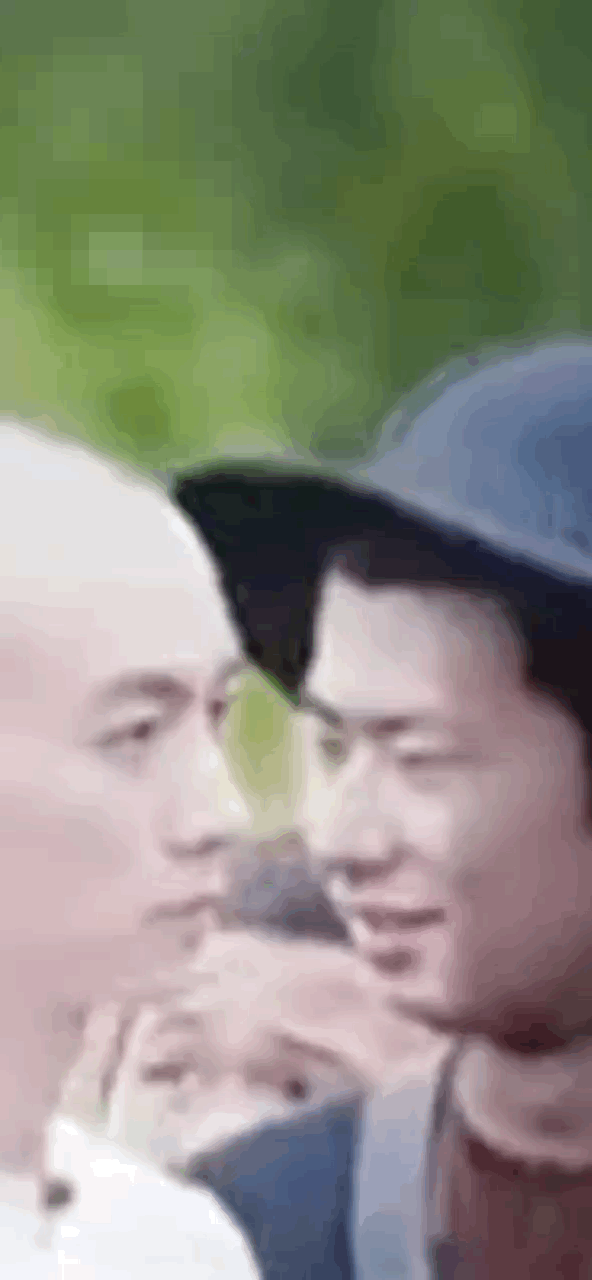 哈哈哈哈哈哈哈为什么给陈晓p白啊，照亮了旁边的群演～[允悲] ​​​