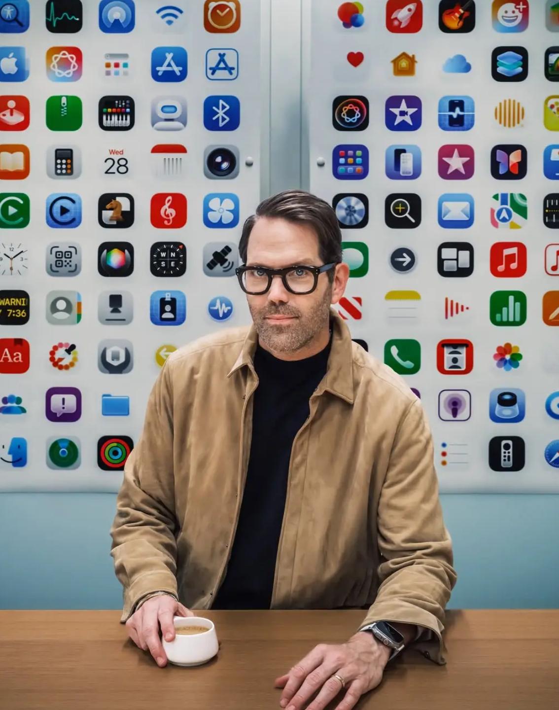 苹果又要换设计掌门人了，长期负责 UI/人机界面设计的高管 Alan Dye，要