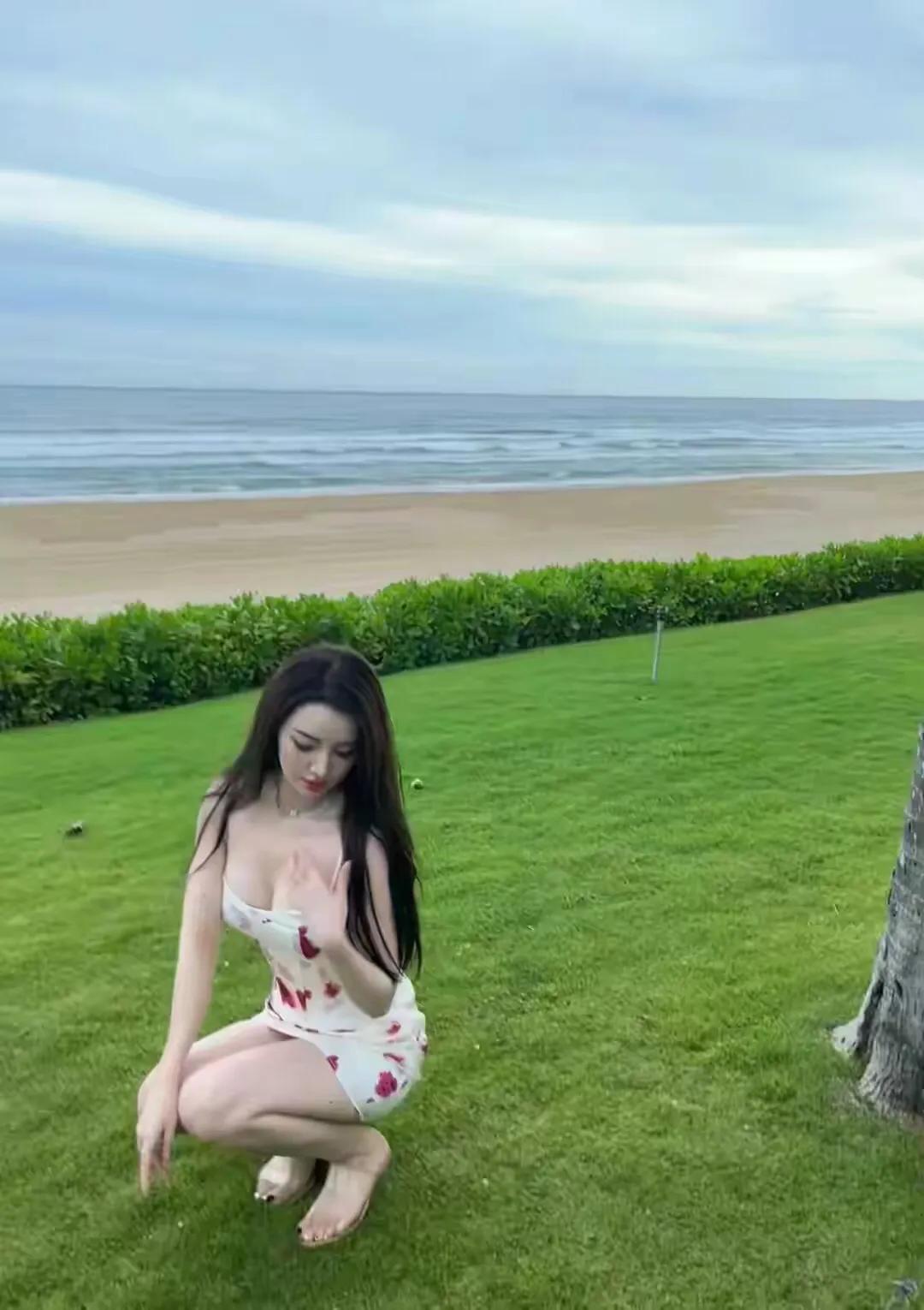 #你认为什么样的女人才叫美女#