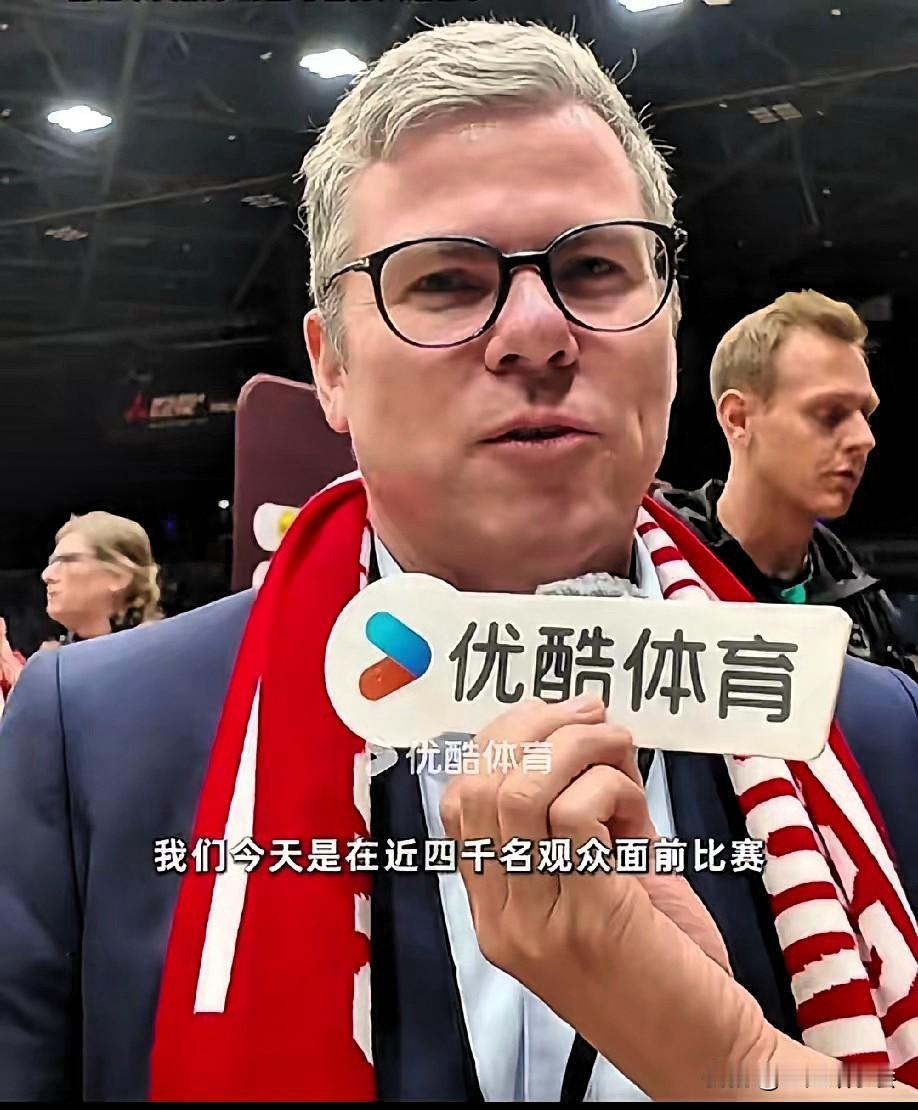 一觉醒来，天塌了，
樊振东这是捅了什么马蜂窝了，就仅仅到俱乐部的首场比赛，竟有四