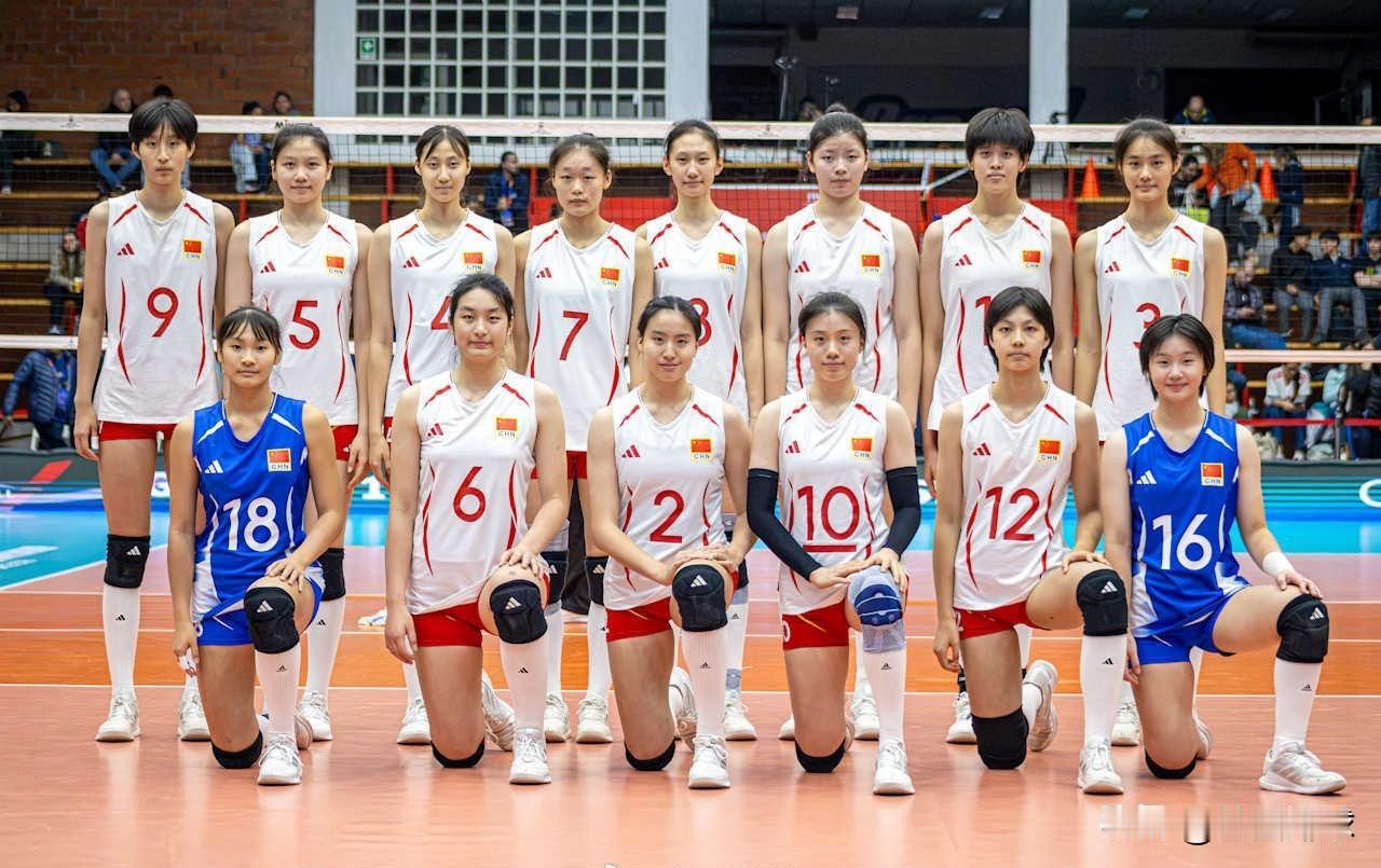 中国女排0比3不敌美国女排，无缘2026年世界U17女排锦标赛决赛，三局比分为1