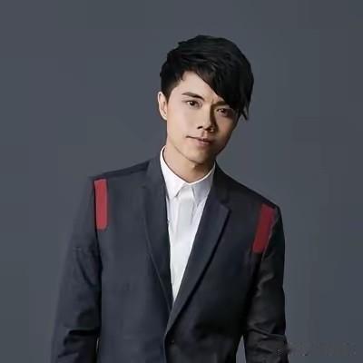 你猜被打到缝11针的TVB绿叶，现在要跟整个港圈对着干。

就因为这个事。202